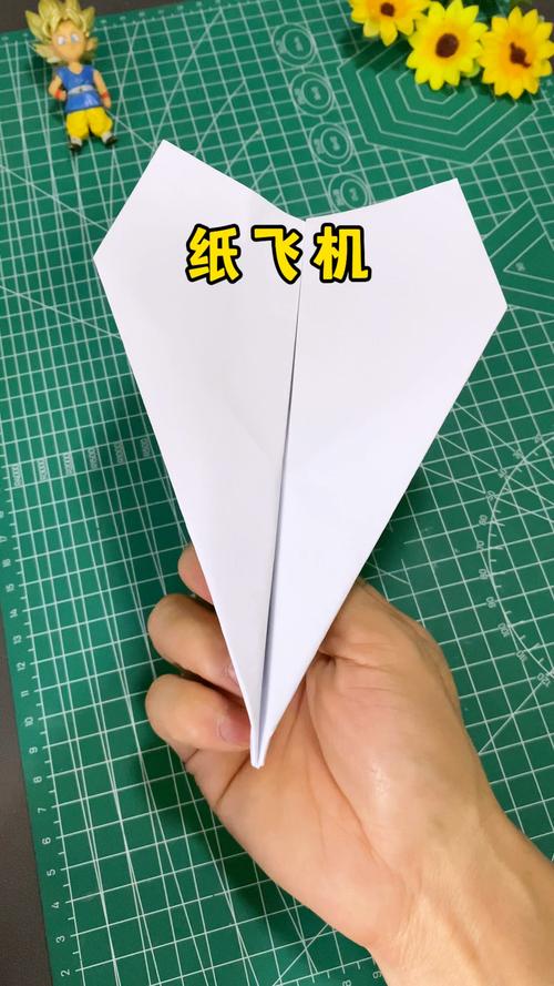 纸飞君的纸飞机视频,纸飞纸飞机的折法视频